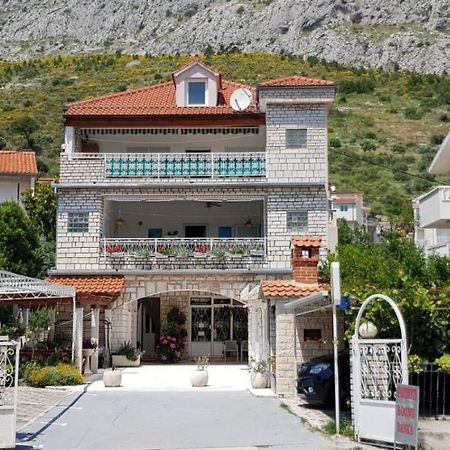 Apartment Danka Omiš Buitenkant foto