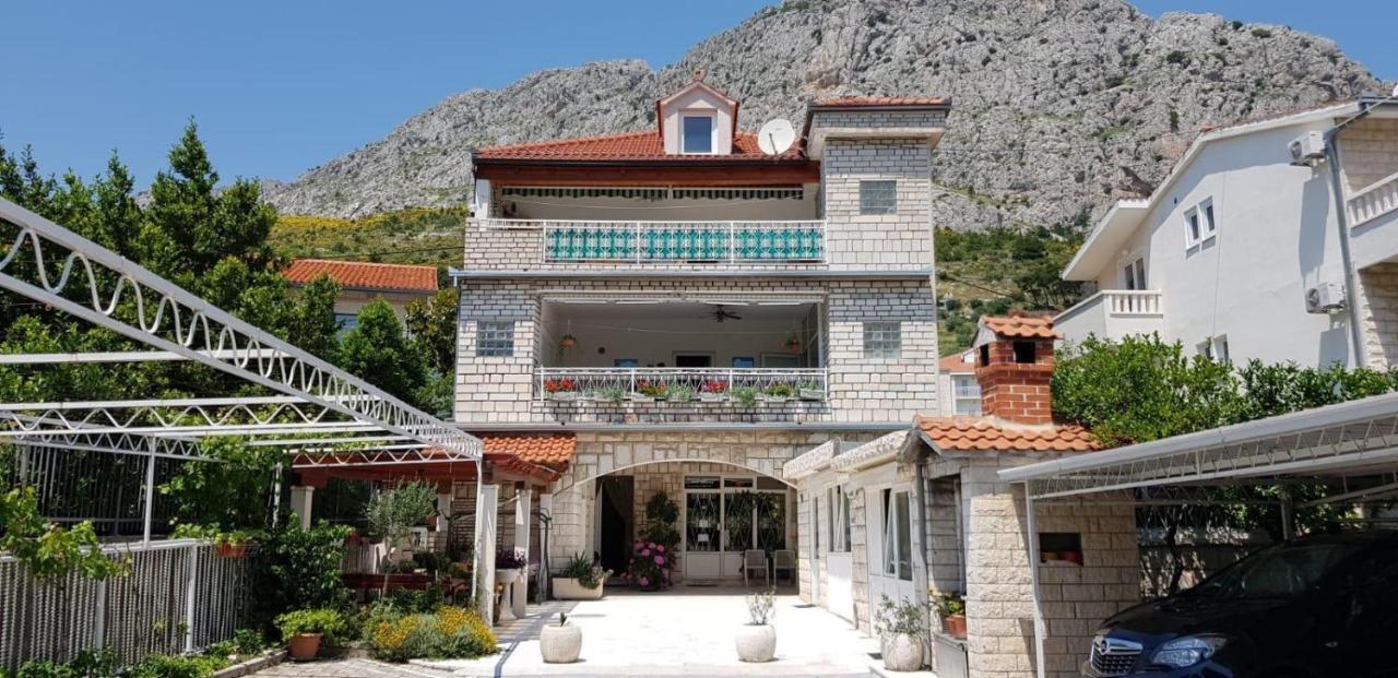 Apartment Danka Omiš Buitenkant foto